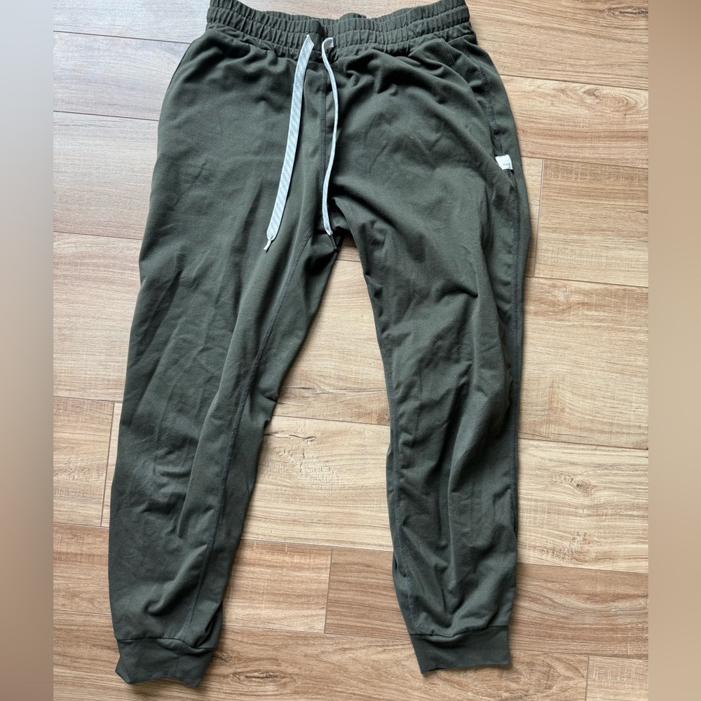 Vuori Olive Green Joggers Sz XS